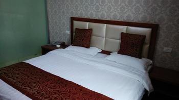 Yanshi 7 Star Express Hotel Luoyang (Henan) Exterior foto
